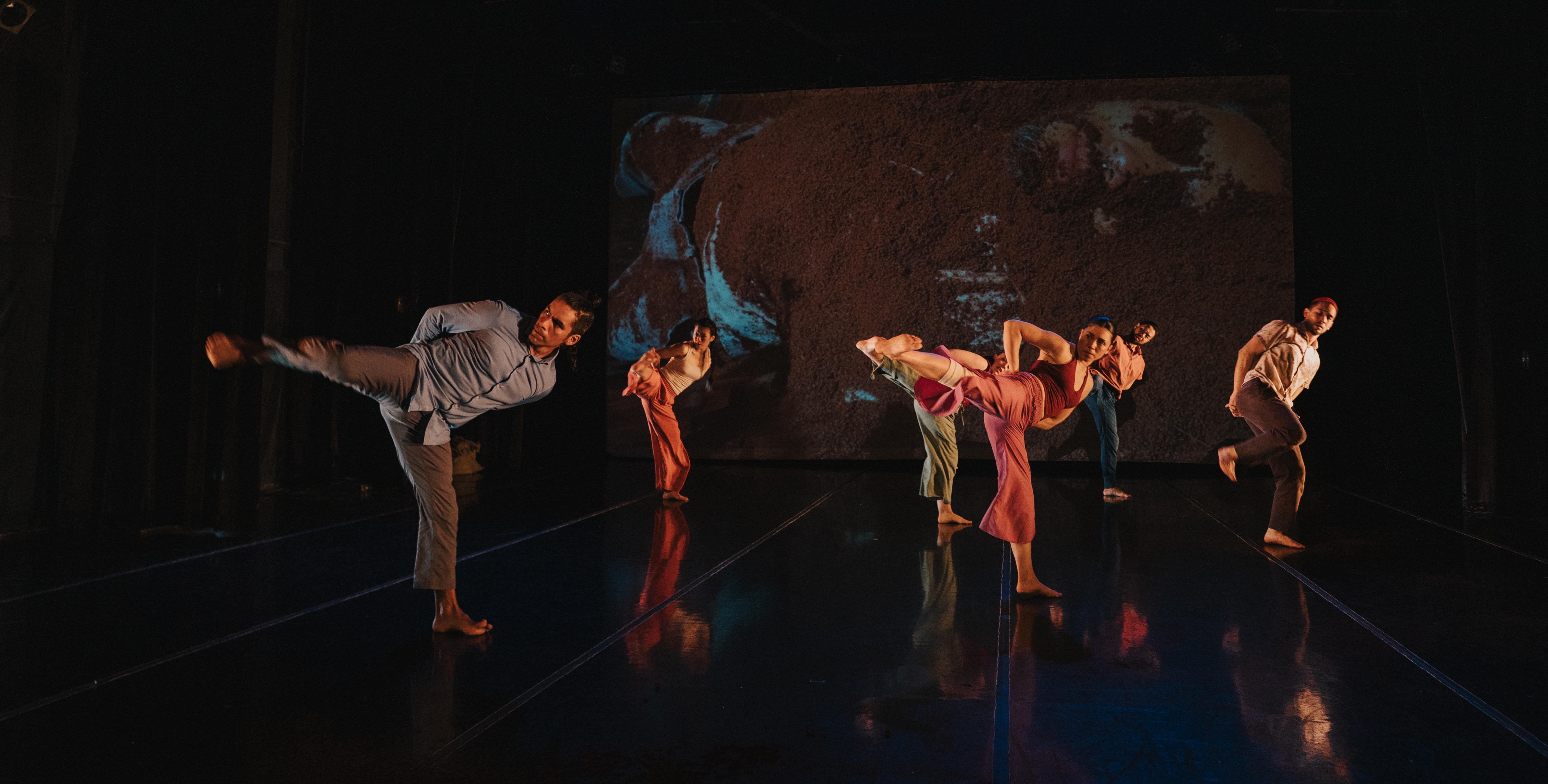 Dancers: José Avilés, Moyra Silva (Lima), Peter Cheng (New York City), Lynn Huang, SanSan Kwan, Johnny Huy Nguyễn, and Catalina O’Connor (San Francisco)